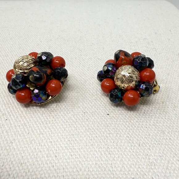 Vintage Cluster Bead Clip-On Earrings Red Black AB Retro Hong Kong Marked Kitchy - Picture 3 of 10